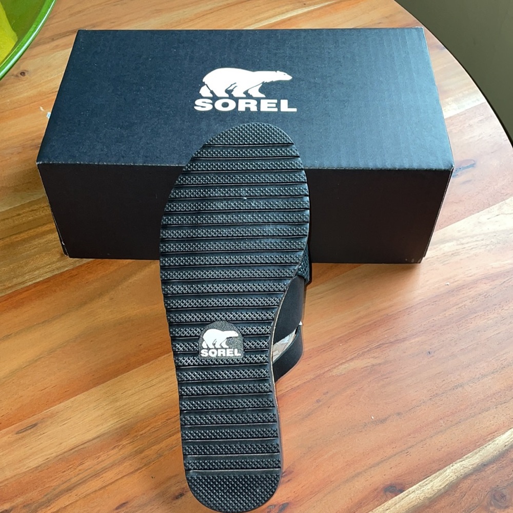 Sorel Sandals - Picture 3 of 3